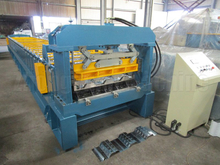 Metal Deck Roll Forming Machine
